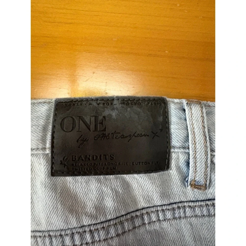 One Teaspoon Bandits Denim Shorts Light Wash Distressed Frayed 22 Good Vibes